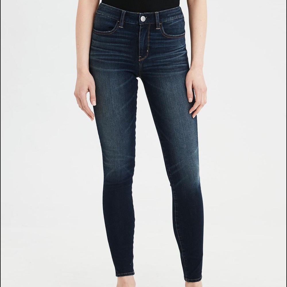 AMERICAN EAGLE DARK WASH HI-RISE JEGGING